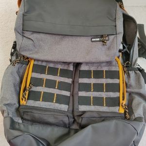 Bag pack/laptop carrier